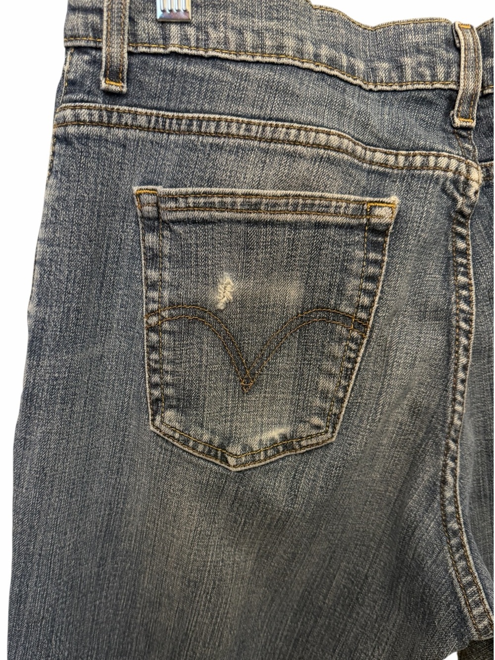 Levi's 550 Womens 16 Blue Wash Relaxed Tapered Leg Stretch Denim Jean Distressed - Picture 7 of 11